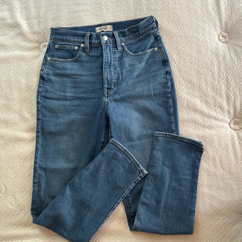 Madewell The Mom Jean Ultra High Rise medium Wash Tapered Ankle Jeans size 27